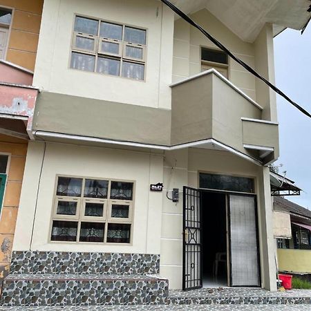 Villa Bukit Indah بيراستاغي المظهر الخارجي الصورة