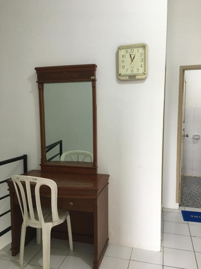 Villa Bukit Indah بيراستاغي المظهر الخارجي الصورة