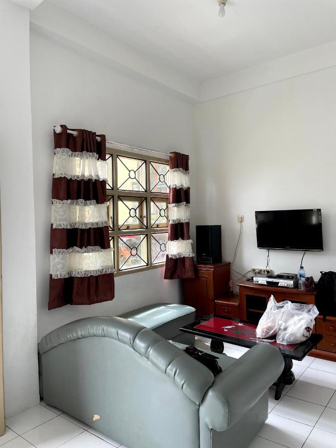 Villa Bukit Indah بيراستاغي المظهر الخارجي الصورة