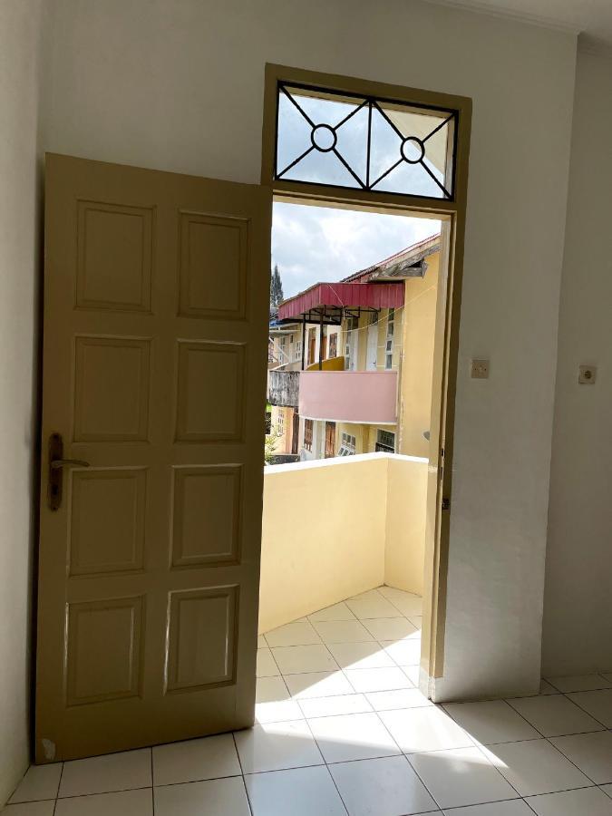 Villa Bukit Indah بيراستاغي المظهر الخارجي الصورة